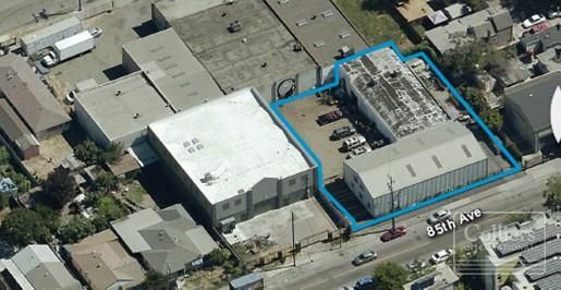 LIGHT INDUSTRIAL BUILDING FOR SALE: 926 85th Ave, Oakland, CA 94621